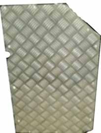 90/110/130" FRONT FLOOR TREAD PLATE 200TDI