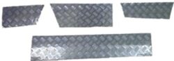 Discovery 2 Chequer Plate Skirting Set