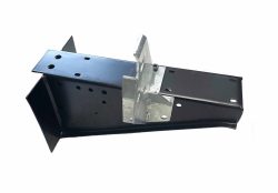 DEFENDER HI-CAP REAR BODY MOUNT O/S FRONT GALV - Image 2