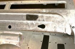 WIRING HARNESS PLATE FOR DEFENDER BULKHEAD (83-2006) - Image 3