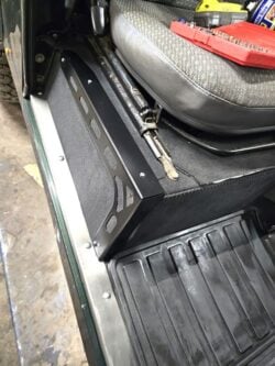 LR728SS - Defender/ Series Seat Box Corner Protector - Image 2