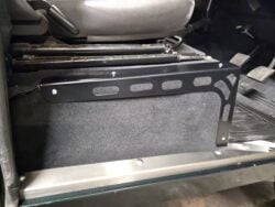 LR728SS - Defender/ Series Seat Box Corner Protector - Image 3