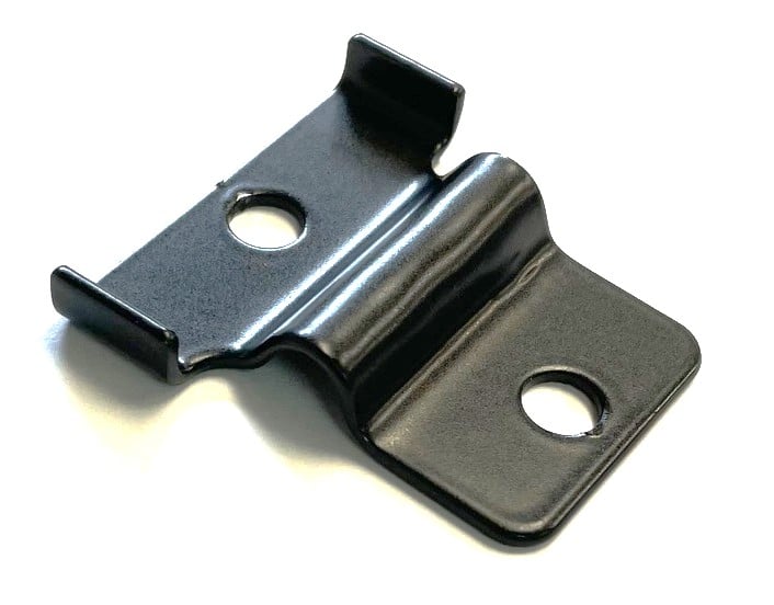 MWC6450 Defender 2Nd Row Door Pivot Bracket For Check Strap (87>)