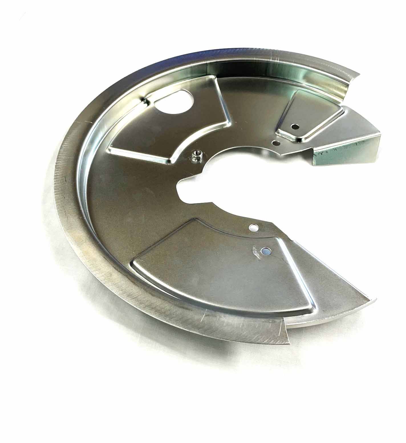 Defender L/H Rear Disc Brake Cover LR017961 - Image 2