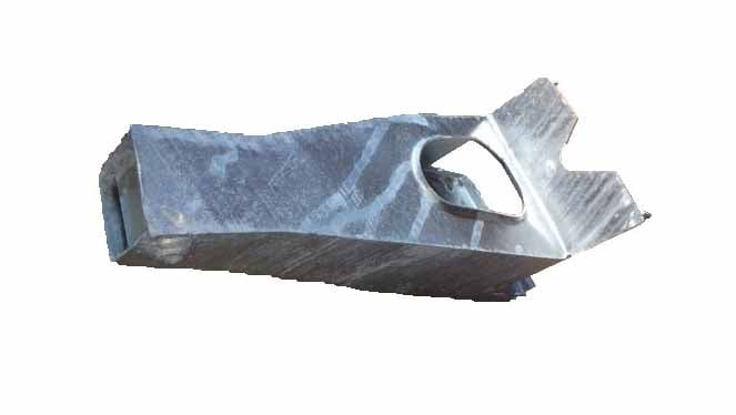 90/110/130 Bulkhead Outrigger R/H (STC8354) - Image 2