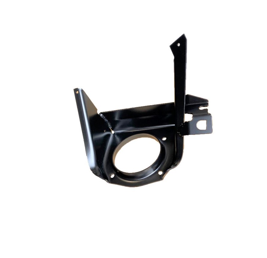 Defender Front R/H Spring Seat With Brake Pipe Clip (STC8693)