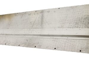 110 2Nd Row Main Floor Centre Assy Floor Plate (RTC6270)