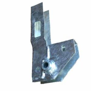 R/H Door Pillar Bottom Brkt Series 2,2A,3 Defender Galvanised
