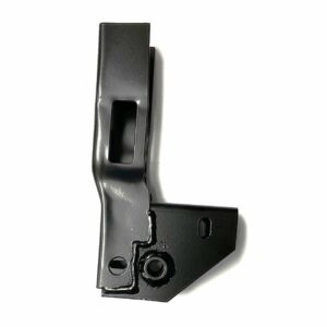 R/H Door Pillar Bottom Brkt Series 2,2A,3 Defender