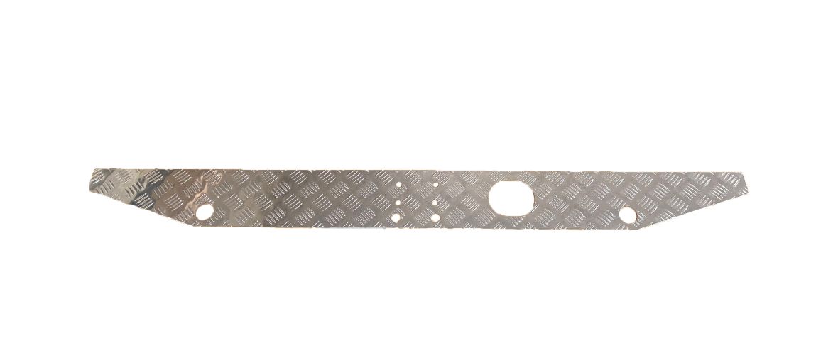 Td5 Chequer Plate Rear Cross Member Cover With Tow Holes LR638H