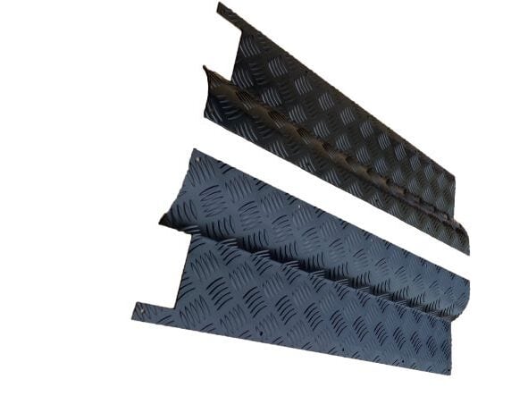 Defender 2Nd Row Chequer Plate Deep Radius Covers (Black)