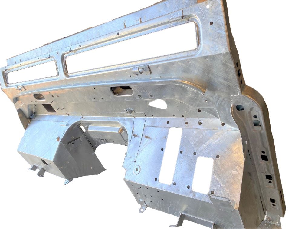 Land Rover Defender Early Td5 Bulkhead LHD - Image 3