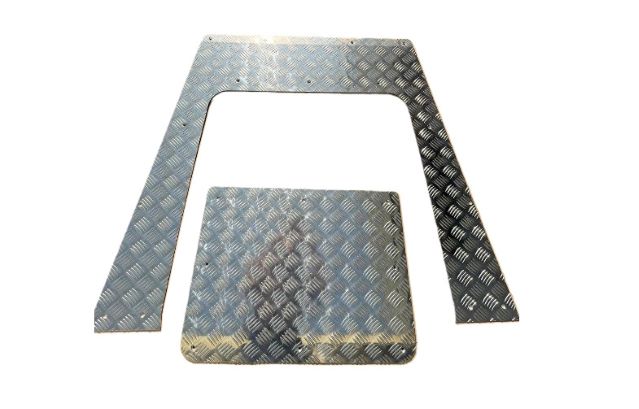 Defender Puma Bonnet Protector (C/Sunk & S/S Fittings)