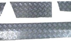 Discovery 1 Skirting Chequer Plate