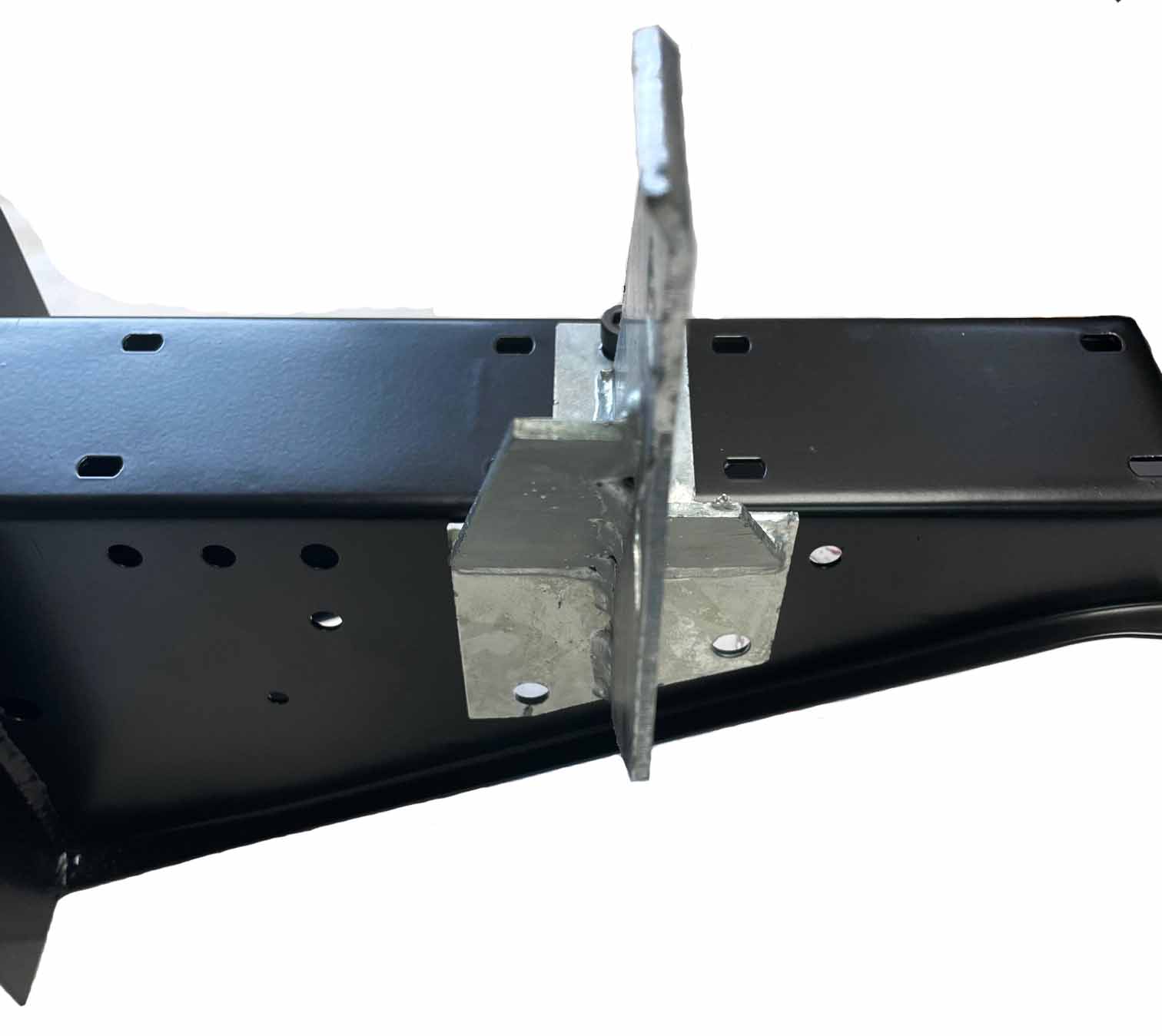Defender Hi-Cap Rear Body Mount O/S Front Galv - Image 3