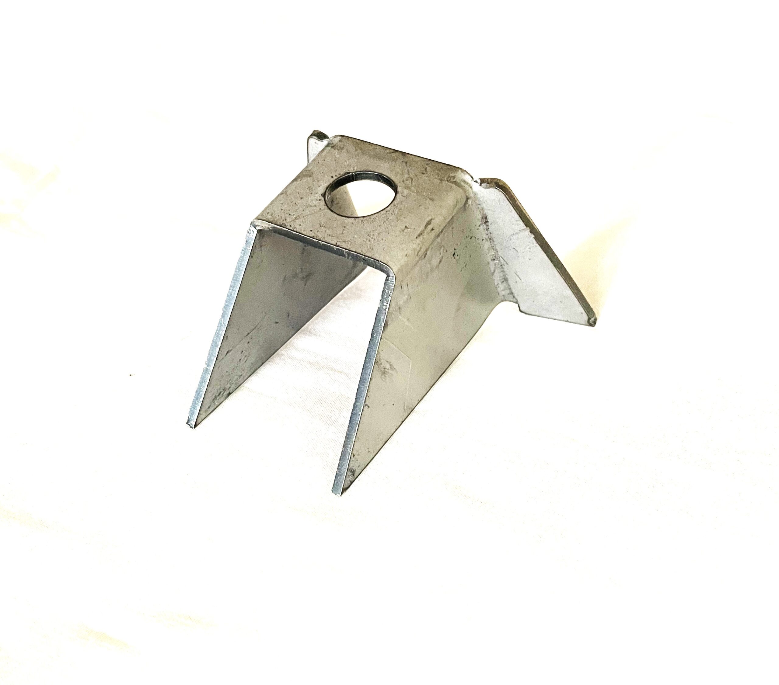 RADIATOR MOUNTING BRACKET TDi